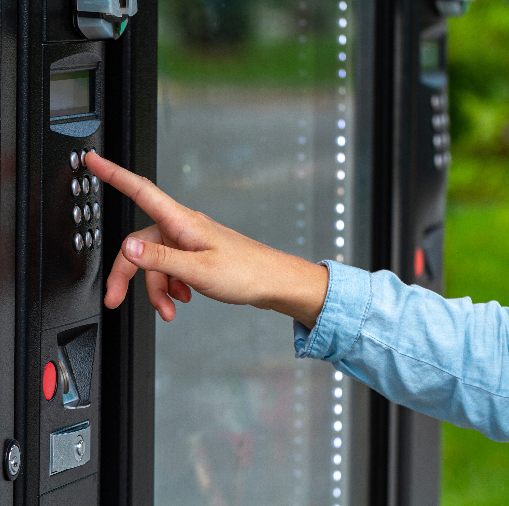 In- en verkoop van alle soorten verkoop automaten. In- en verkoop van alle soorten verkoop automaten.